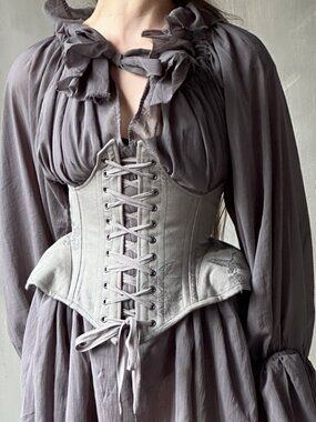 NWOT Nuit Clothing Atelier Underbust Pannier Corset in Lilac Cranes - Women's S